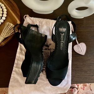 Juicy couture platform wedge sandals, size 7 comes with dust bag.